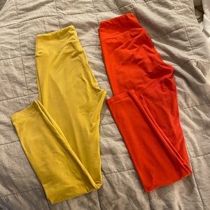 LuLaRoe buttery soft leggings in tan.